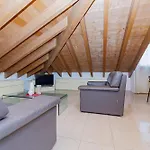 Bnbest Tricolore 6 Pax 140 Sqm Appartement Milaan