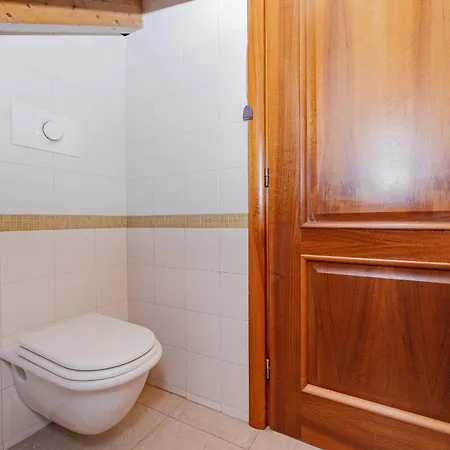 Bnbest Tricolore 6 Pax 140 Sqm Apartament *
