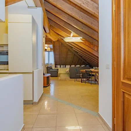 Bnbest Tricolore 6 Pax 140 Sqm