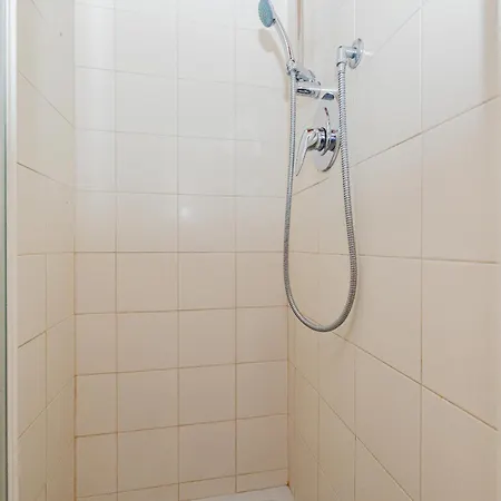 Bnbest Tricolore 6 Pax 140 Sqm