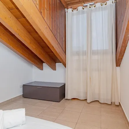 Bnbest Tricolore 6 Pax 140 Sqm Apartmán *