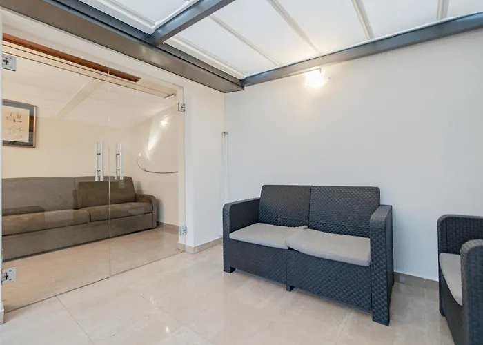 Bnbest Tricolore 6 Pax 140 Sqm Apartament