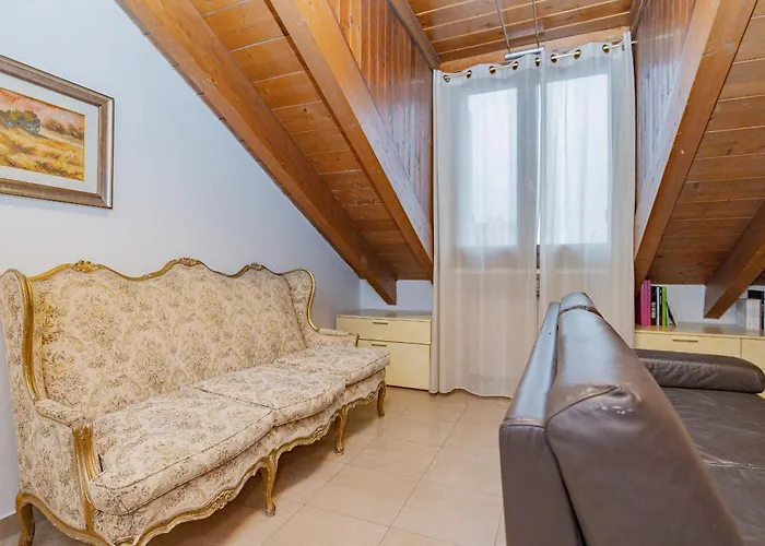 Bnbest Tricolore 6 Pax 140 Sqm Apartament