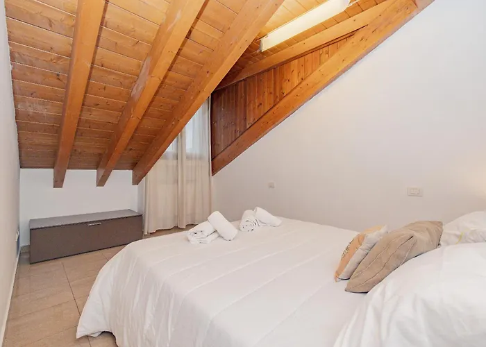 Apartament Bnbest Tricolore 6 Pax 140 Sqm Mediolan