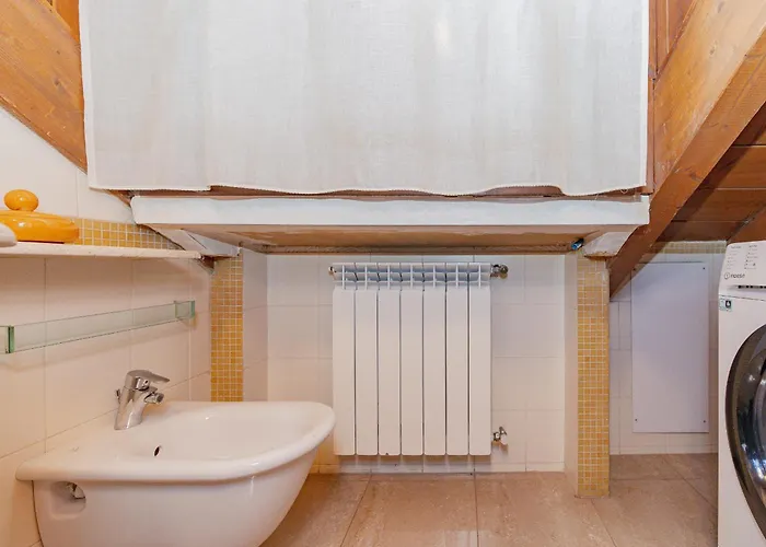 Bnbest Tricolore 6 Pax 140 Sqm Apartament